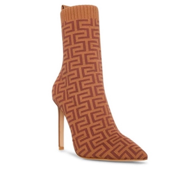 Catherine Malandrino Shoes - ❗️NWOT❗️CATHERINE MALANDRINO SOCK BOOT